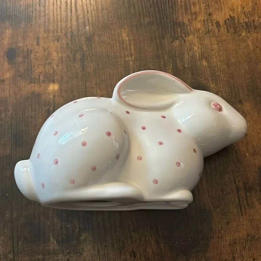 TIFFANY & CO. Porcelain Bunny Coin Bank / Excellent with no secure key